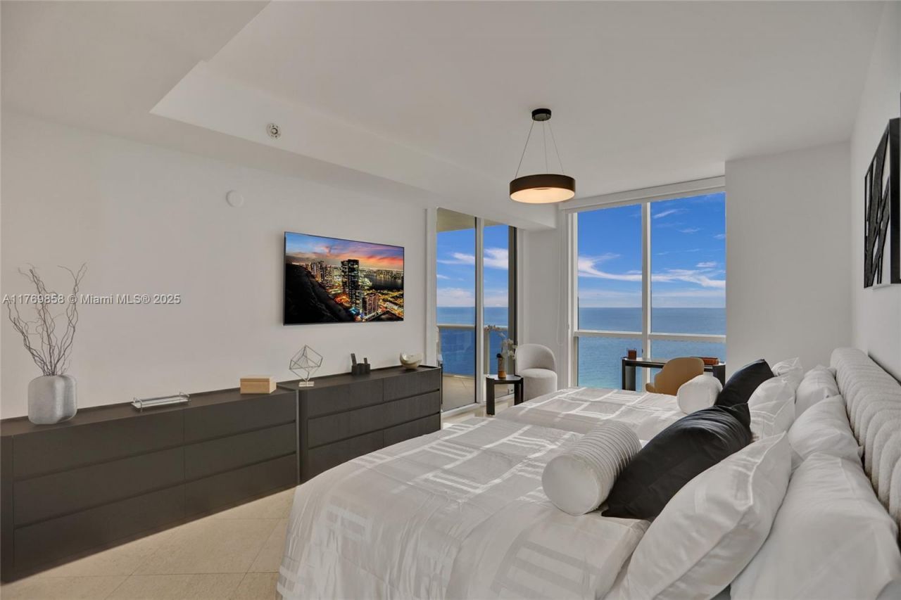 18101 Collins Ave, Unit 3504, Sunny Isles Beach, FL 33160 Photo