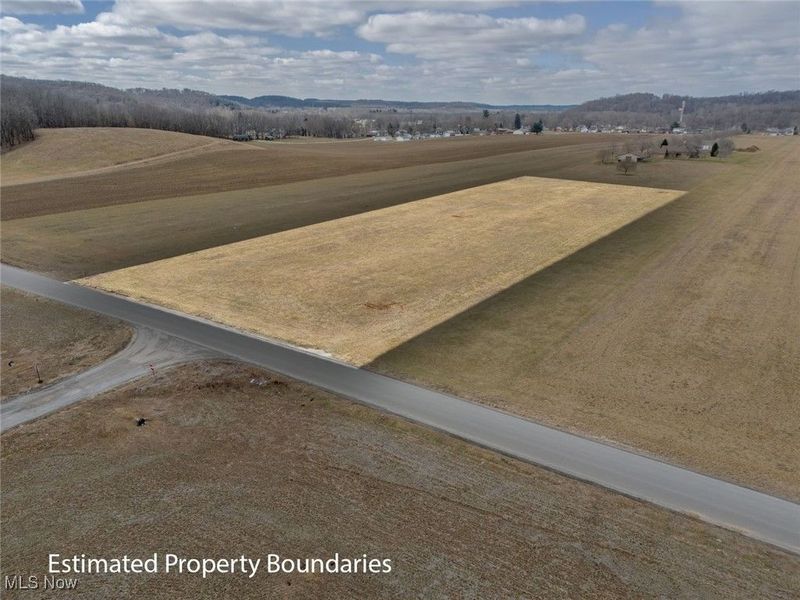 8205 Lee Road, Malvern, OH 44644 Photo 3