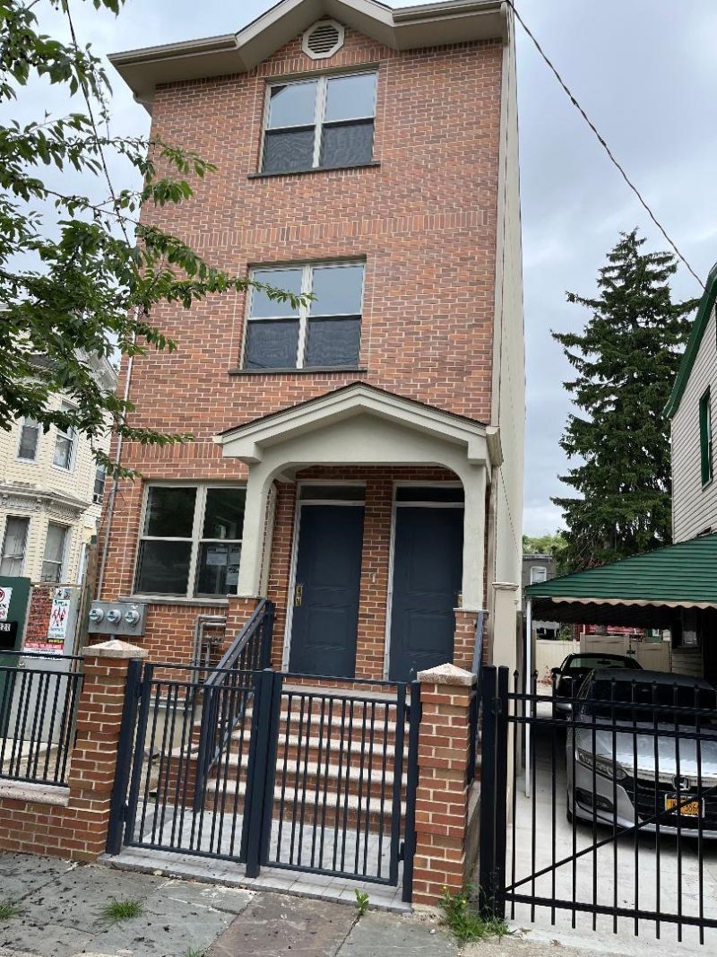 221 Barbey Street, Brooklyn, NY 11207 Main Photo