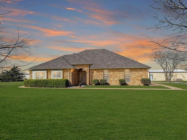 2075 Huling Road, Sanger, TX 76266