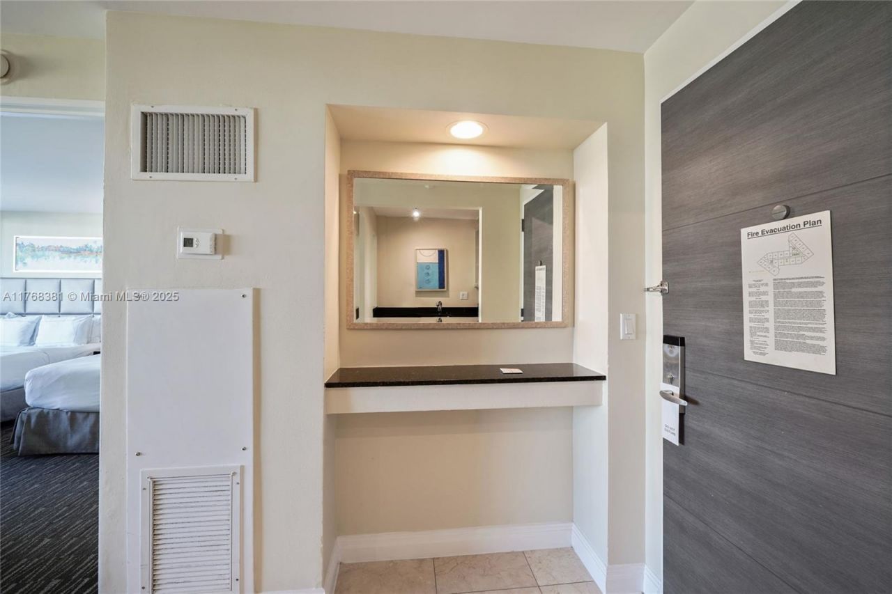 2670 E Sunrise Blvd, Unit 419, Fort Lauderdale, FL 33304 Photo