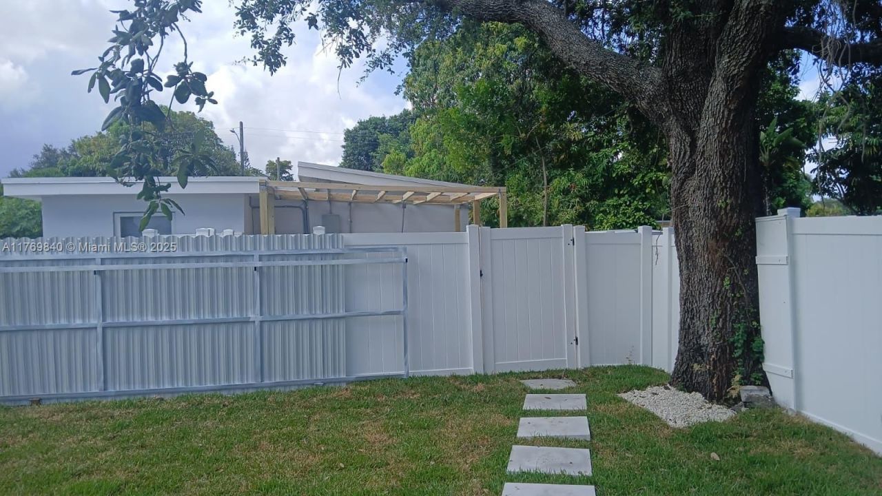 5636 Arthur St, Hollywood, FL 33021 Photo