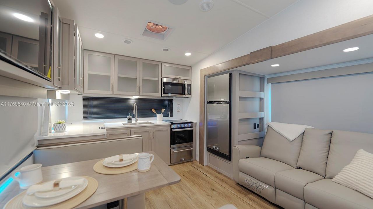 5636 Arthur St, Hollywood, FL 33021 Photo