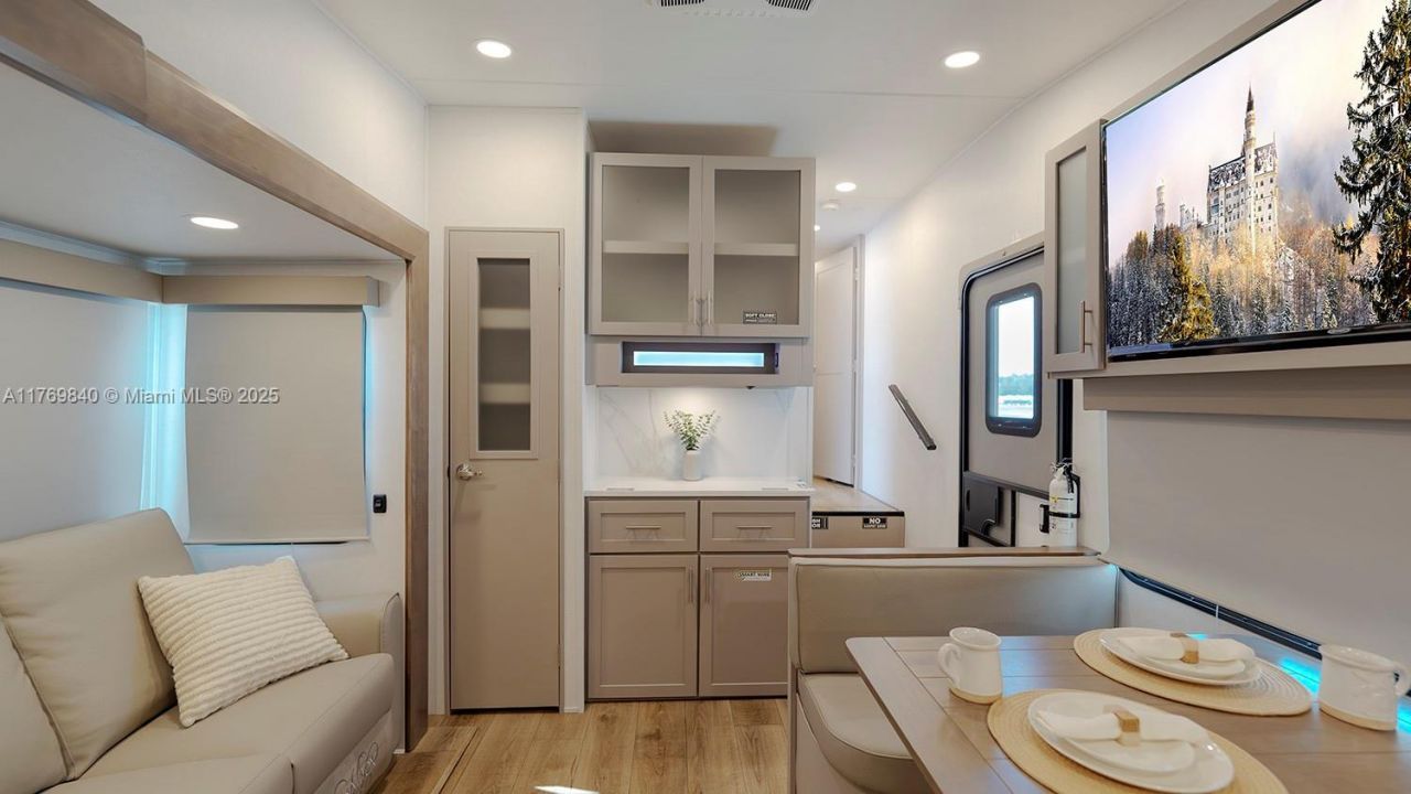 5636 Arthur St, Hollywood, FL 33021 Photo