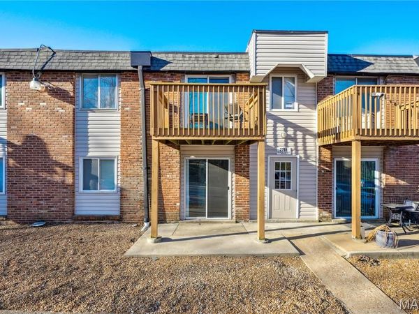 2781 Blackforest Drive, Unit B, St Louis, MO 63129