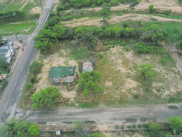 3000 W Broadbent, Del Rio, TX 78841