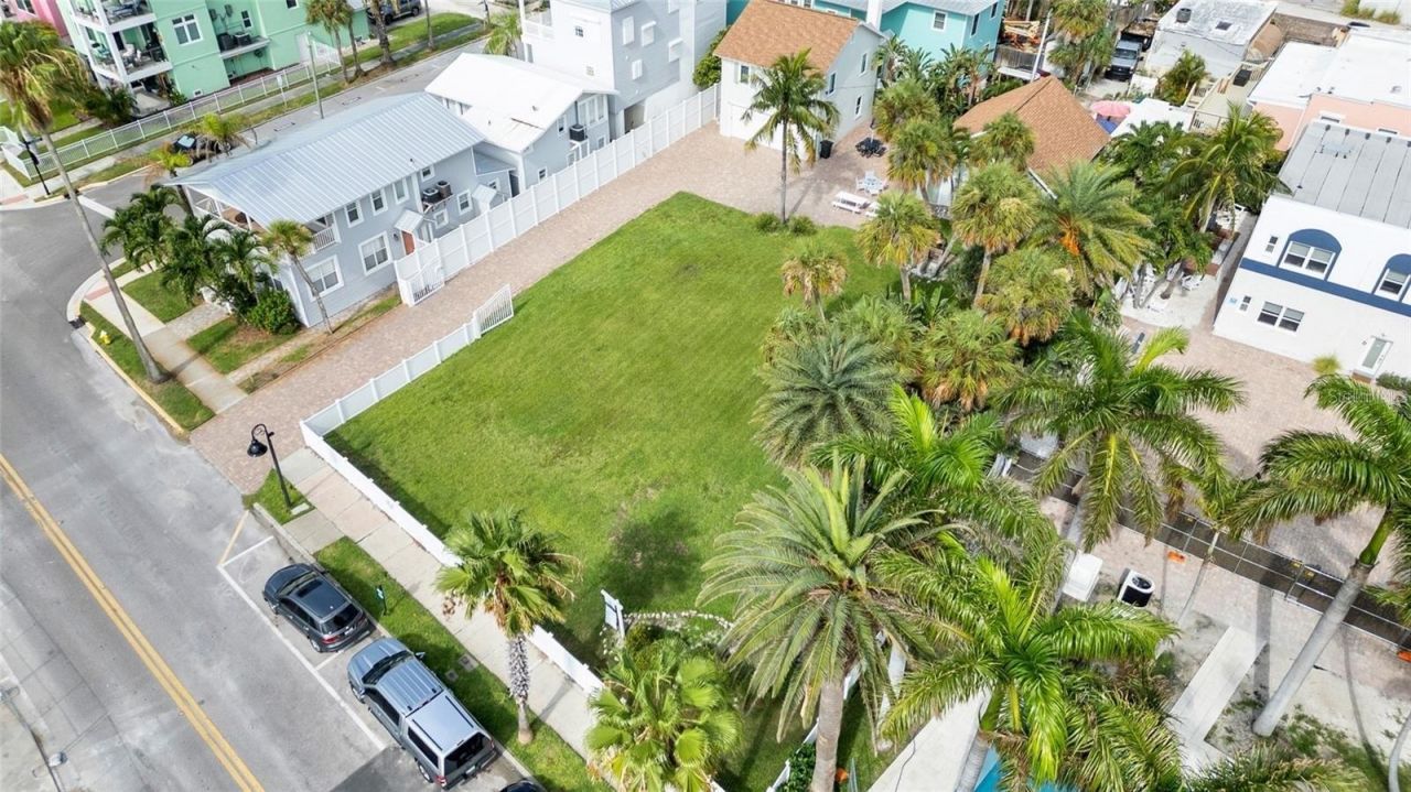 702 Pass A Grille Way, Saint Pete Beach, FL 33706 Photo