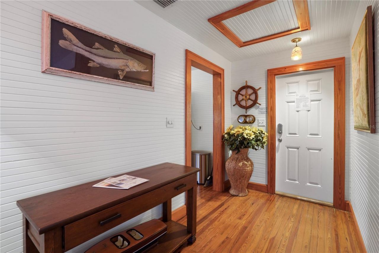 702 Pass A Grille Way, Saint Pete Beach, FL 33706 Photo