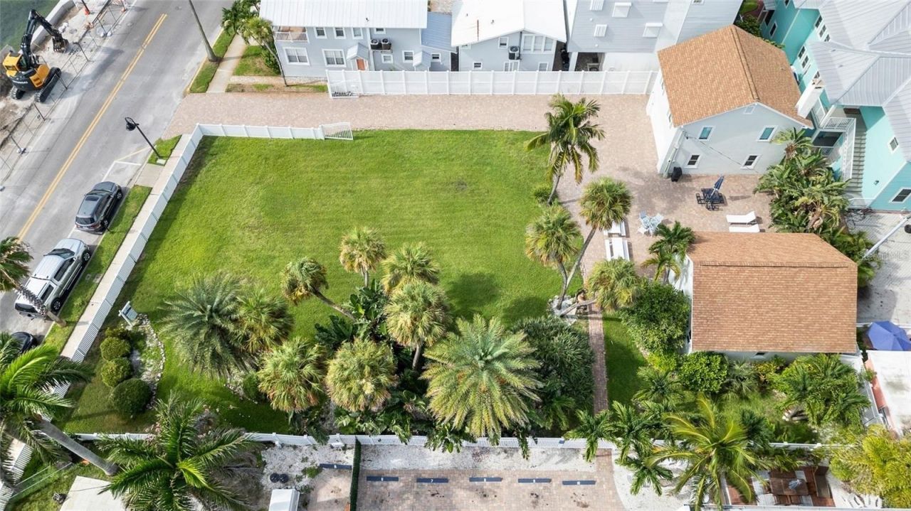 702 Pass A Grille Way, Saint Pete Beach, FL 33706 Photo