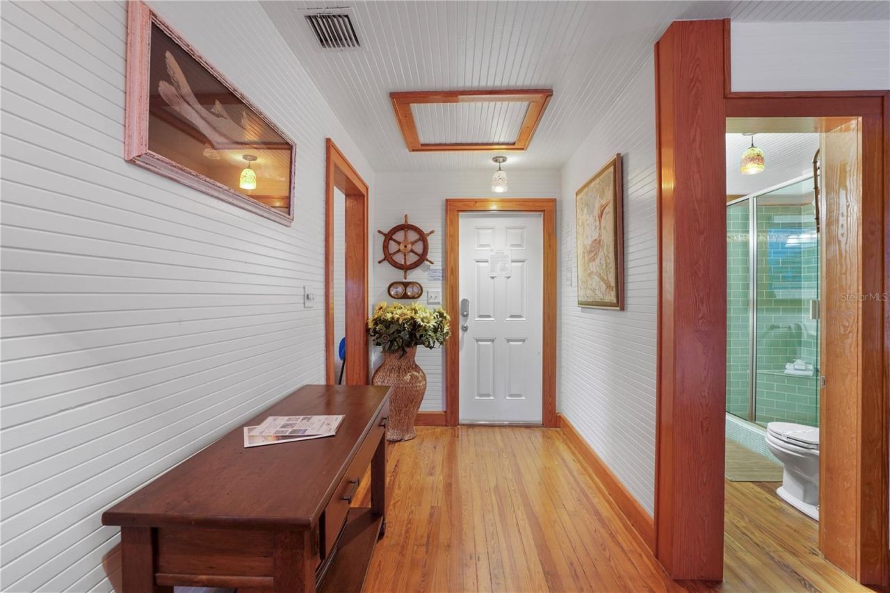 702 Pass A Grille Way, Saint Pete Beach, FL 33706 Photo