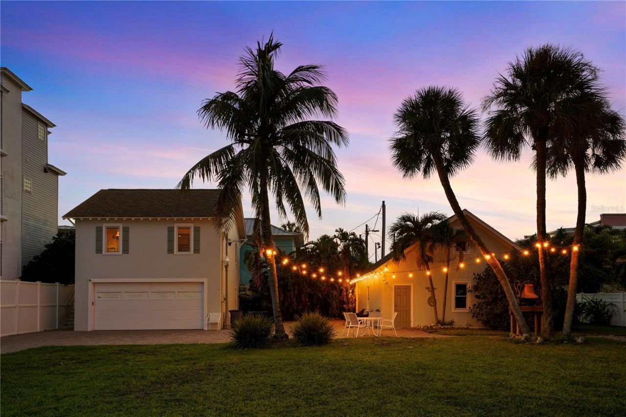 702 Pass A Grille Way, Saint Pete Beach, FL 33706 Photo