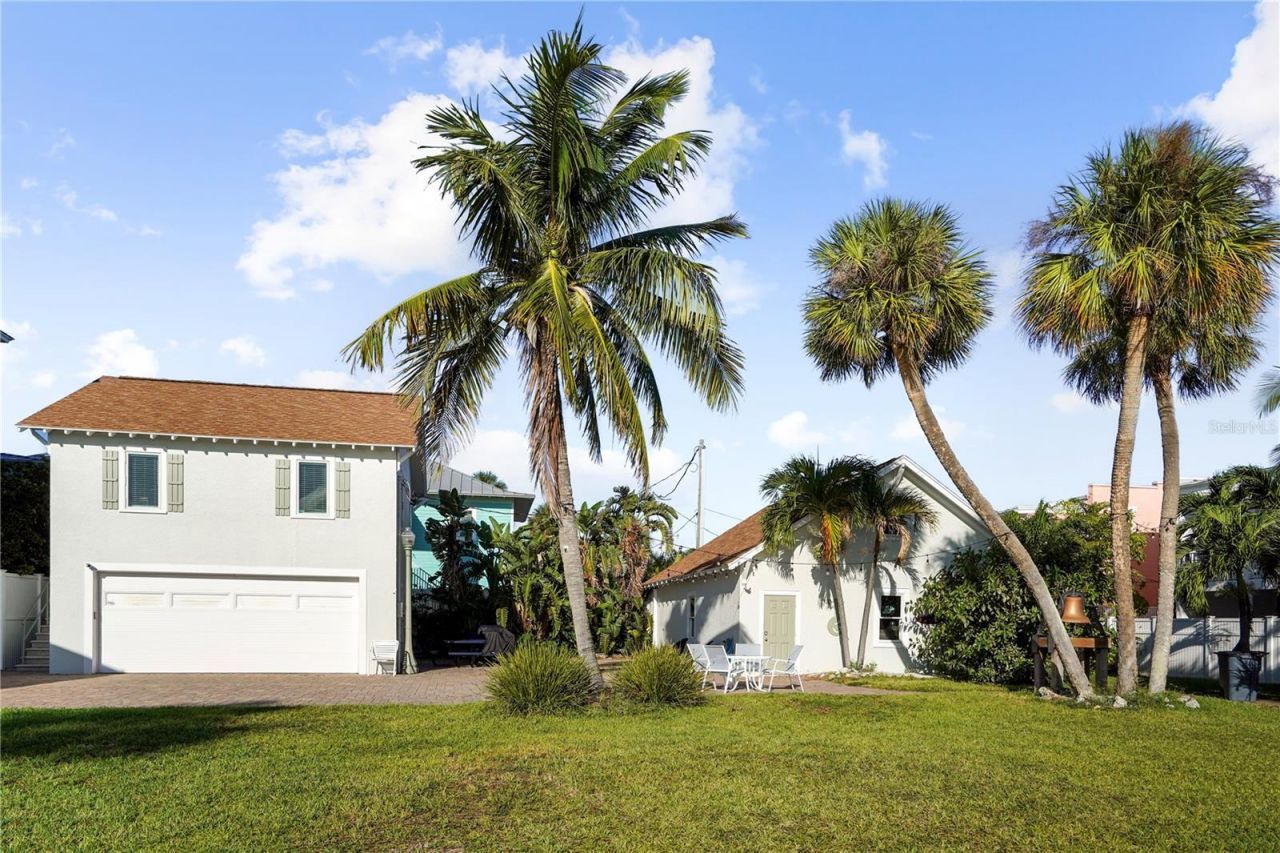 702 Pass A Grille Way, Saint Pete Beach, FL 33706 Photo