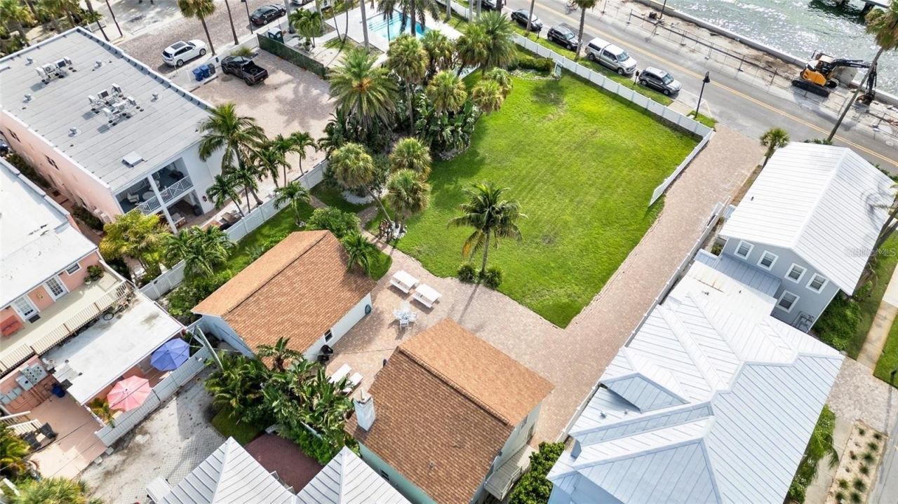 702 Pass A Grille Way, Saint Pete Beach, FL 33706 Photo