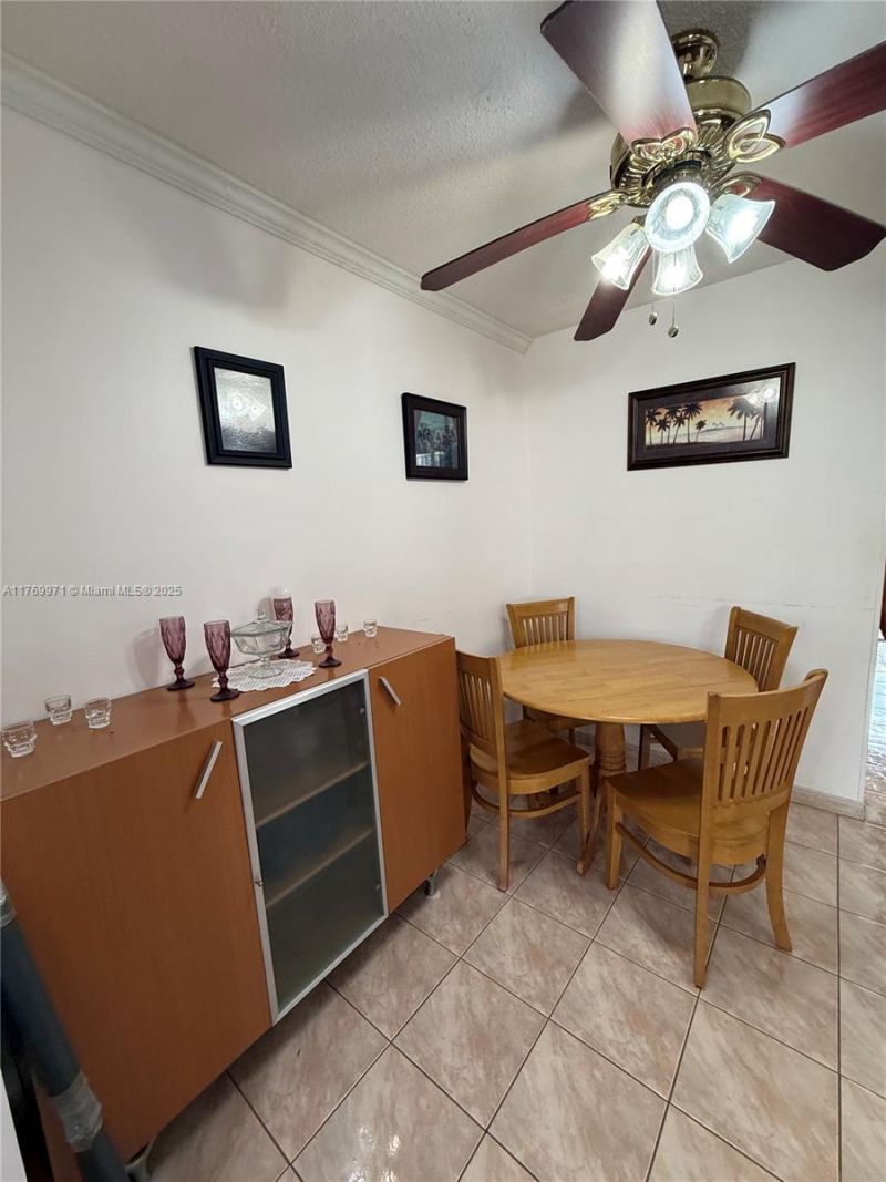 16790 NE 14th Ave, Unit 110, Miami, FL 33162 Photo