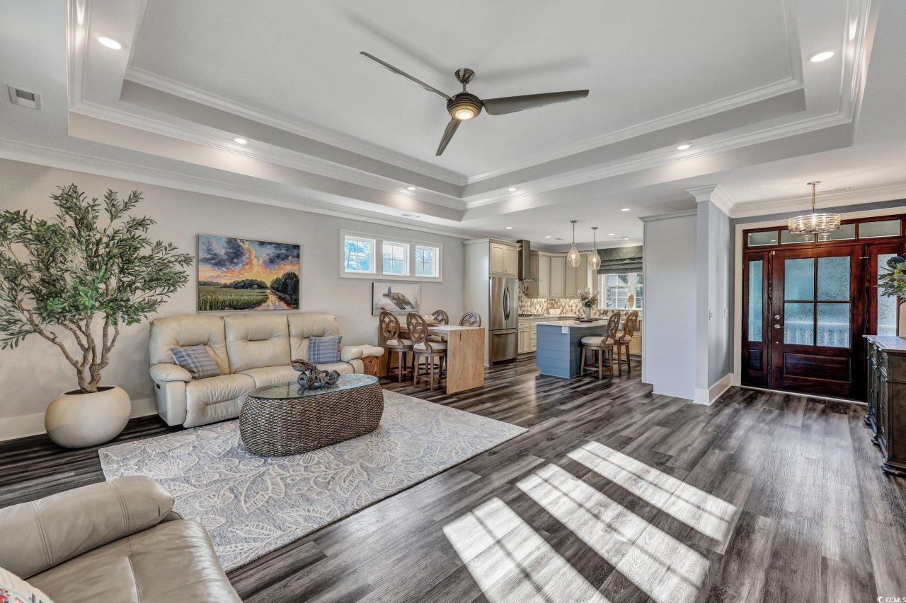 392 Eagle Pass Dr. Photo 5