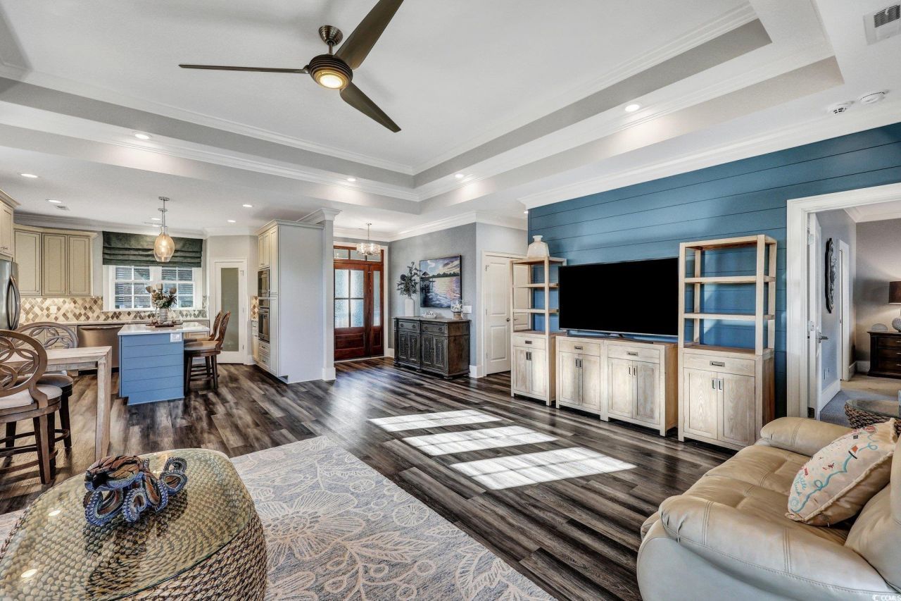 392 Eagle Pass Dr. Photo 6