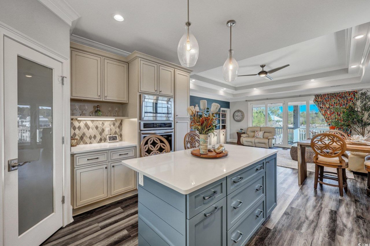 392 Eagle Pass Dr. Photo 8