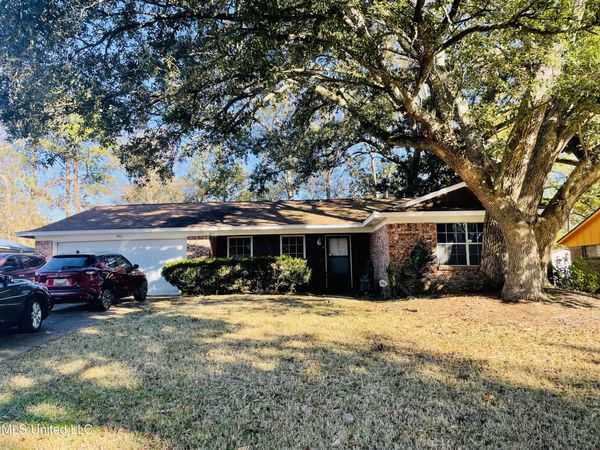 450 Annette Lane, D'Iberville, MS 39540
