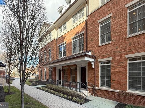 722 AVERY LANE, PRINCETON, NJ 08542