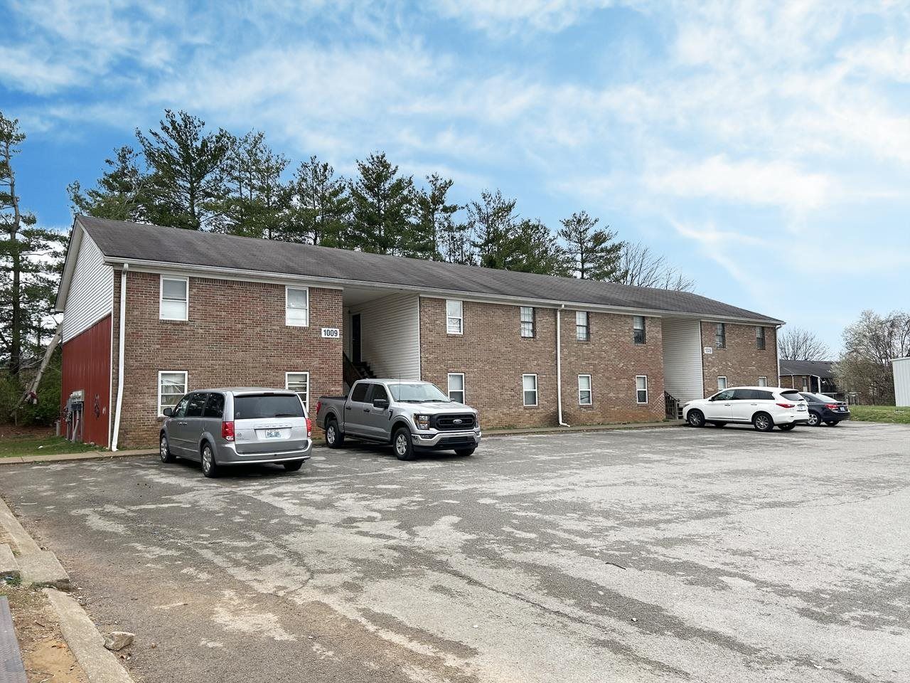999 & 1009 Bryant Way, Bowling Green, KY 42103 Main Photo