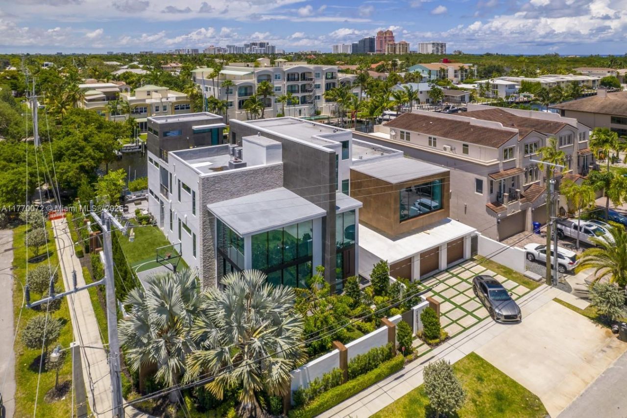 1400 Bayview Dr, Fort Lauderdale, FL 33304 Photo