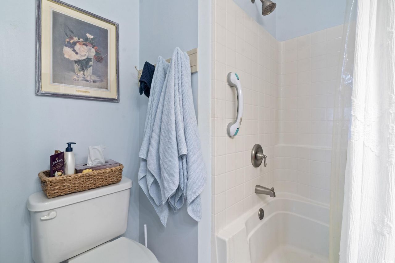 5050 Belleglen Ct. Photo 24