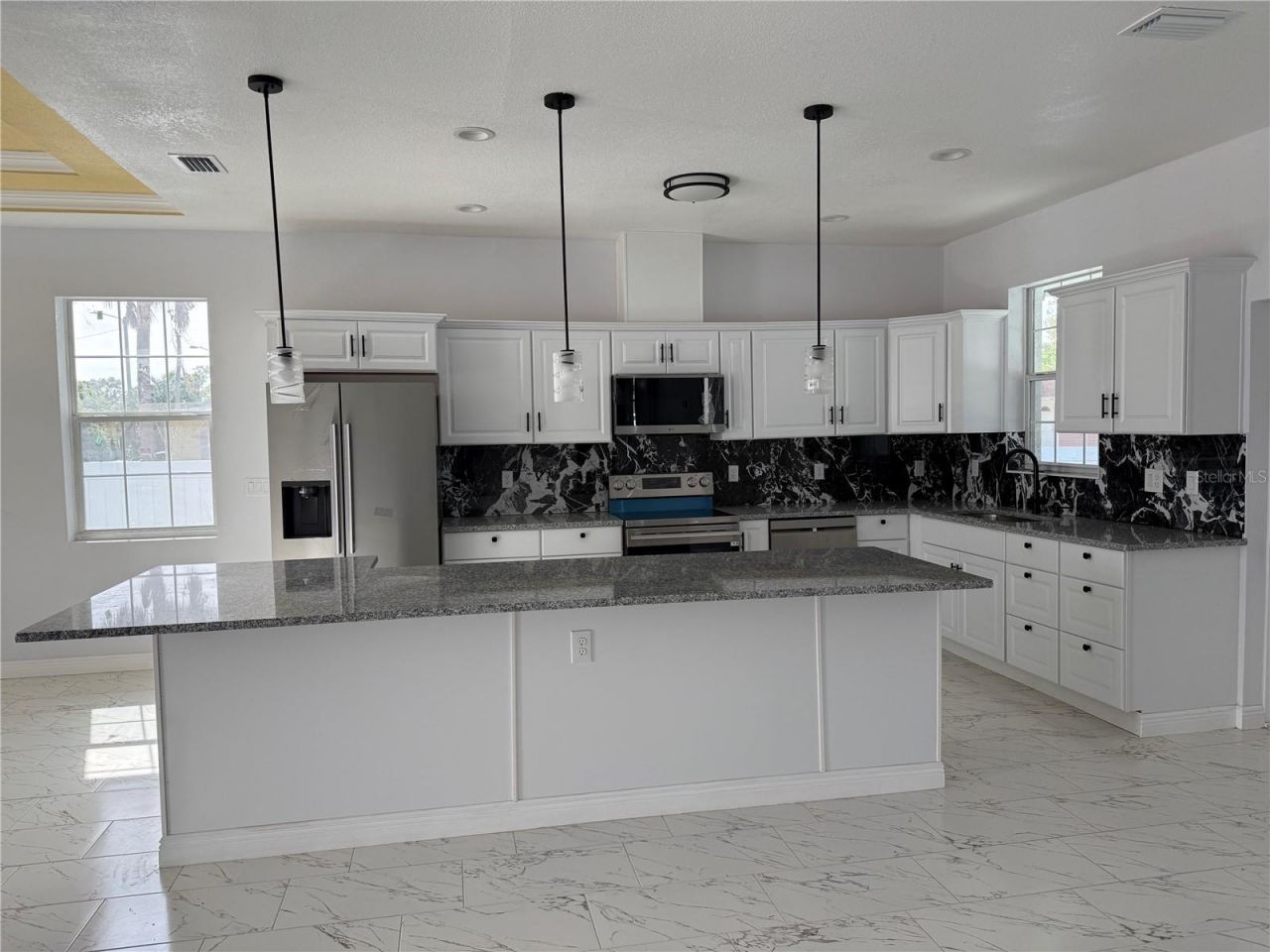 4205 57th Avenue N, Saint Petersburg, FL 33714 Photo