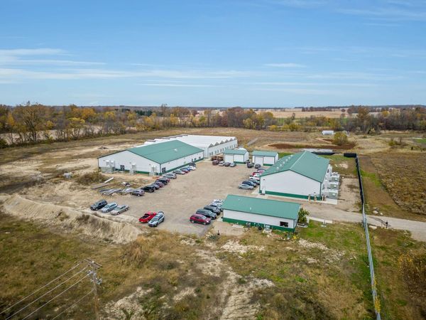 460 W Southeastern, Galien, MI 49113