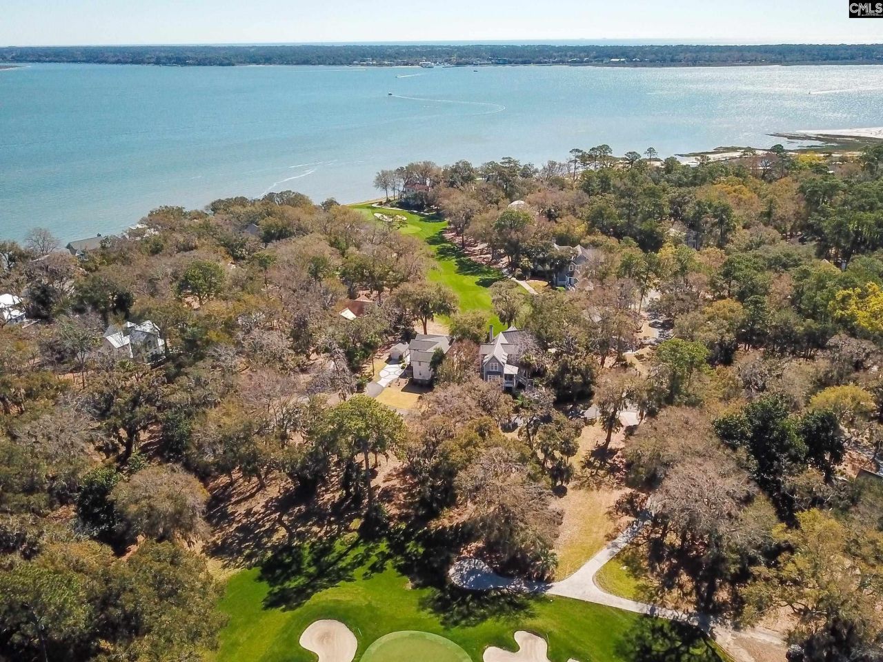 18 Tabby Circle Photo 19