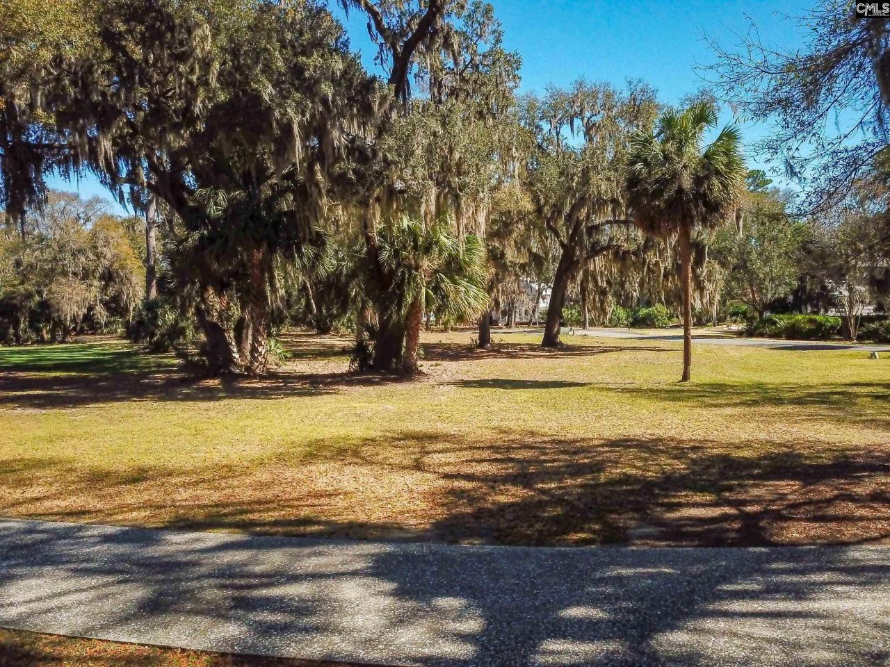 18 Tabby Circle Photo 5