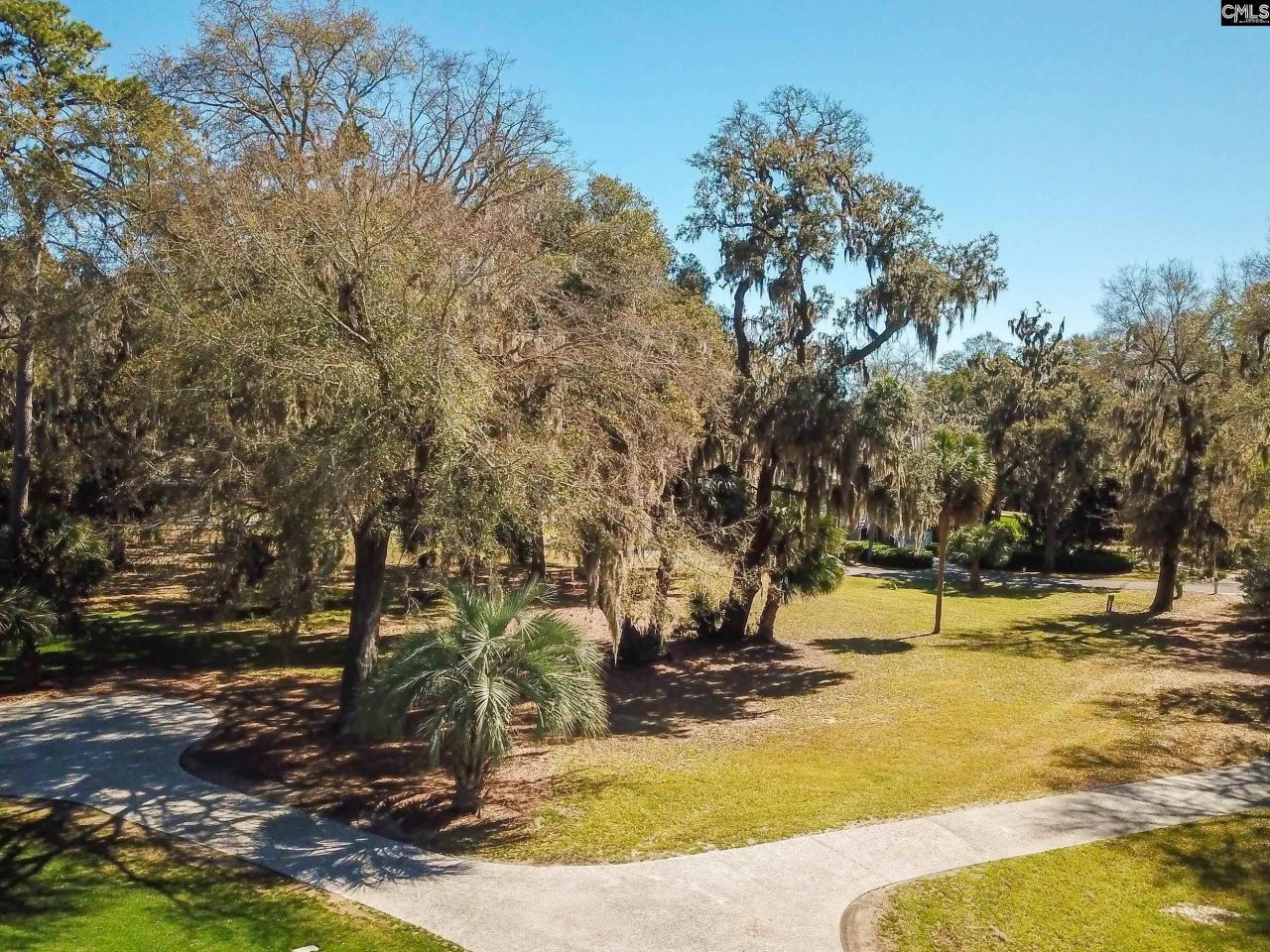 18 Tabby Circle Photo 6