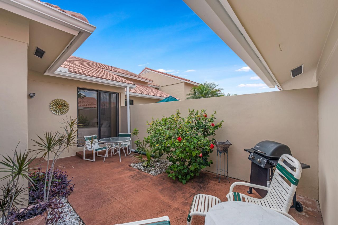 135 Old Meadow Way, Palm Beach Gardens, FL 33418 Photo