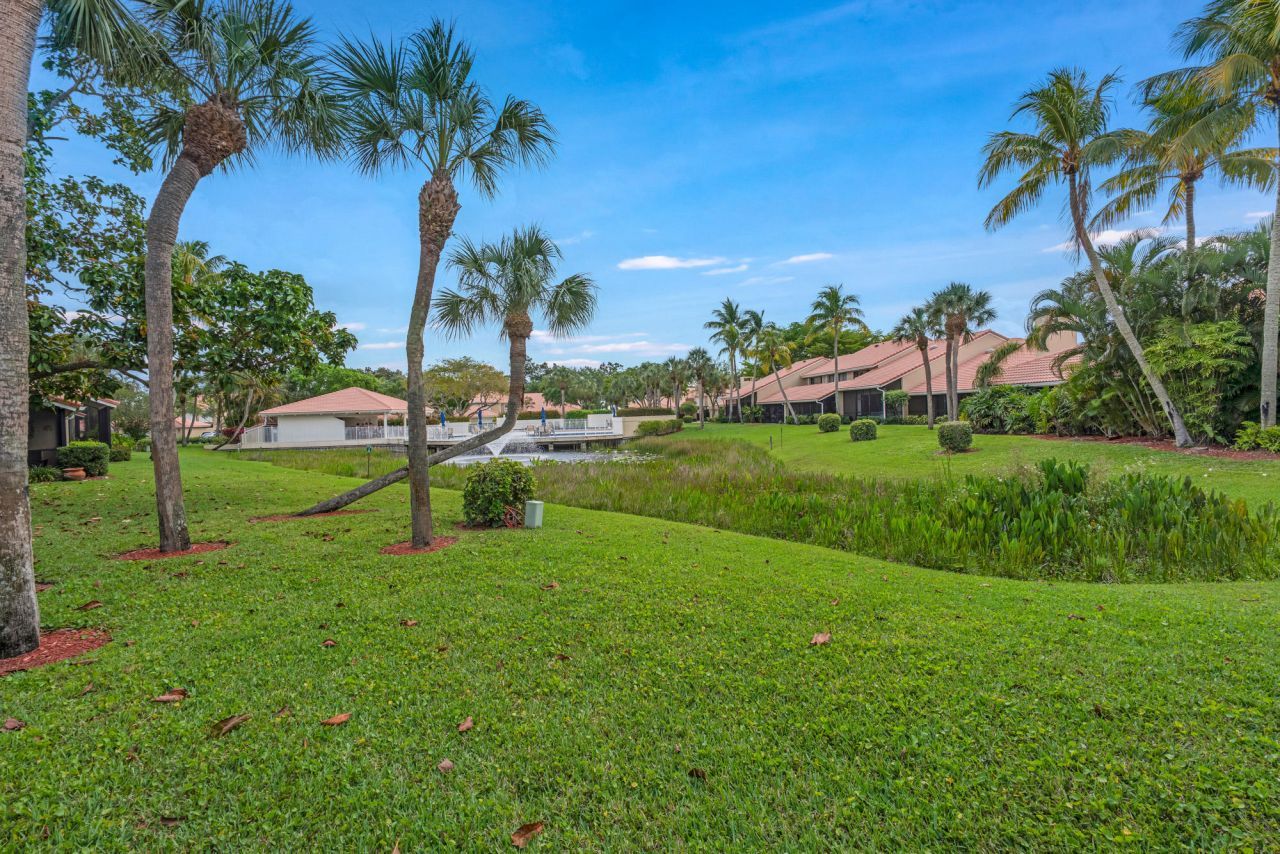 135 Old Meadow Way, Palm Beach Gardens, FL 33418 Photo