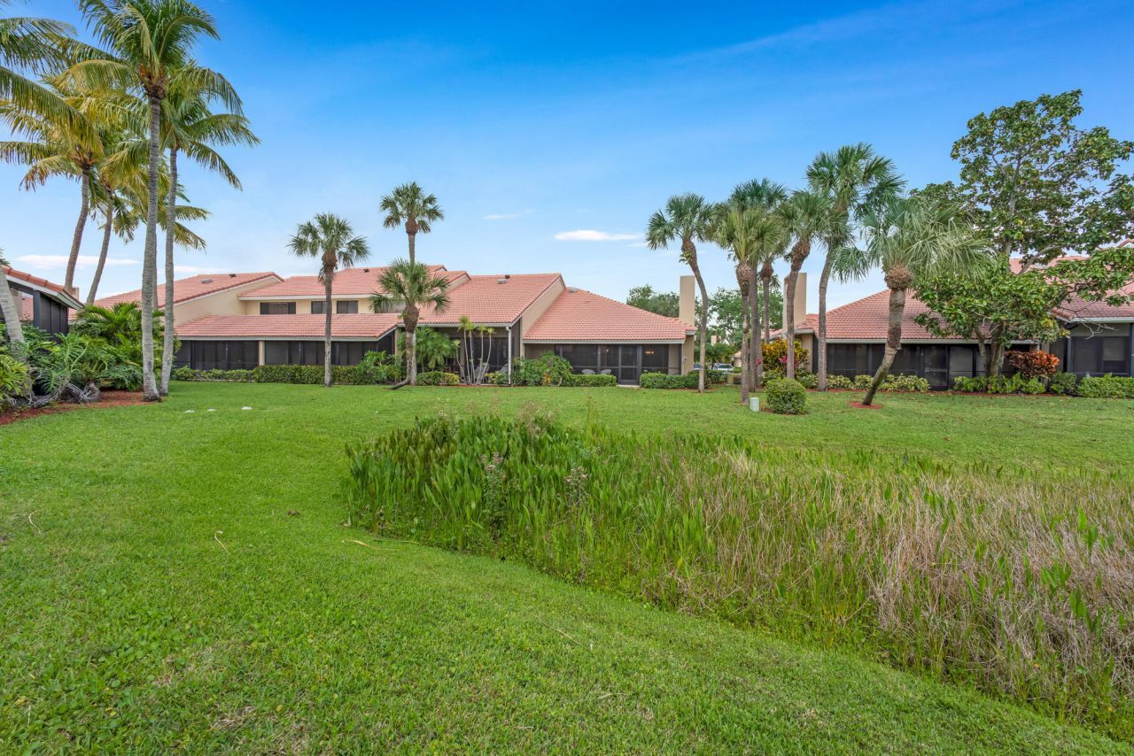 135 Old Meadow Way, Palm Beach Gardens, FL 33418 Photo