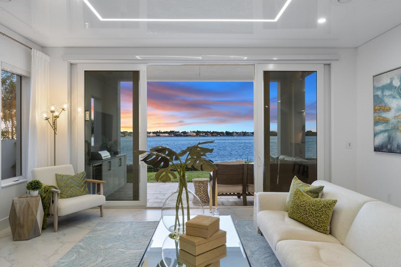 100 Water Club Court N, North Palm Beach, FL 33408 Photo