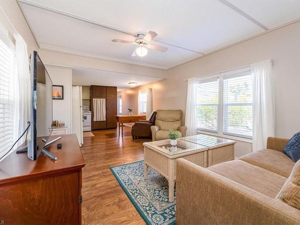 3852 Cardinal CIR, BONITA SPRINGS, FL 34134