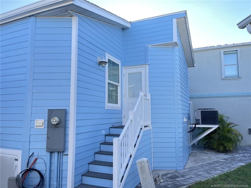 445 Nettles Boulevard, Jensen Beach, FL 34957 Photo