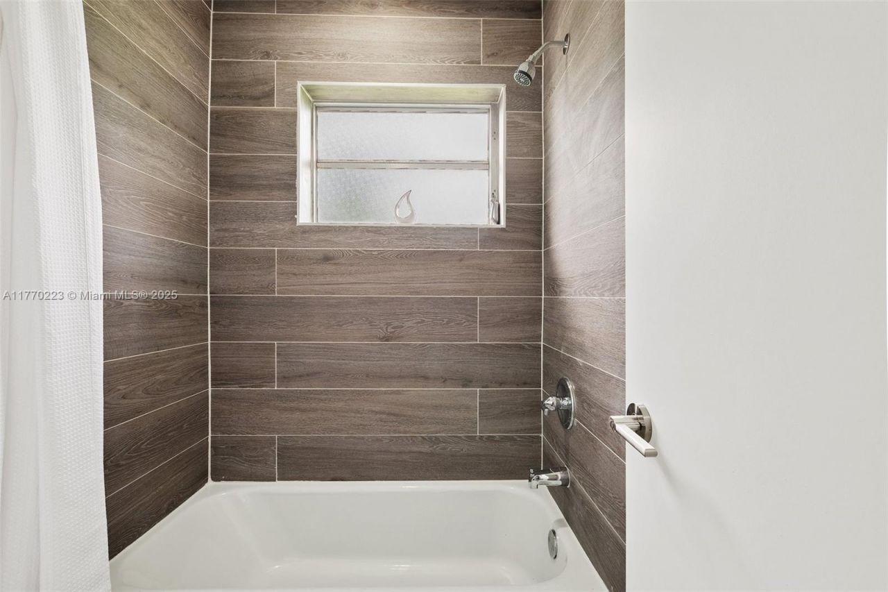 910 South Dr, Unit D, Delray Beach, FL 33445 Photo