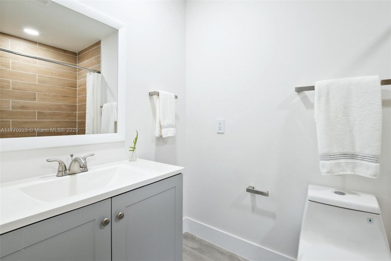 910 South Dr, Unit D, Delray Beach, FL 33445 Photo