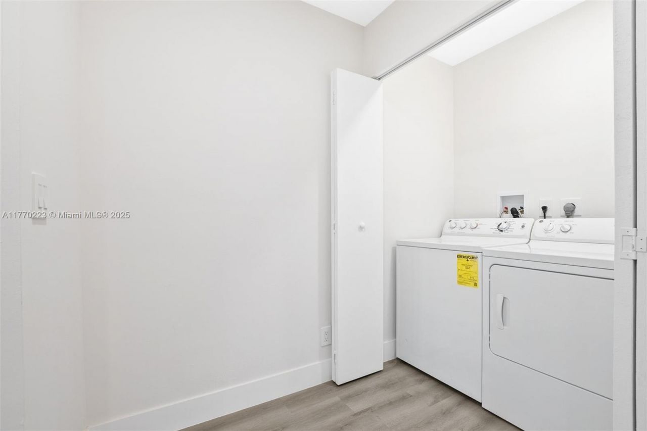 910 South Dr, Unit D, Delray Beach, FL 33445 Photo