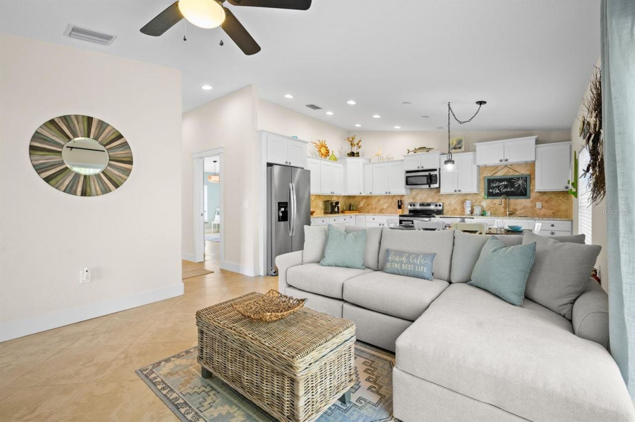 5608 Holmes Boulevard, Holmes Beach, FL 34217 Photo