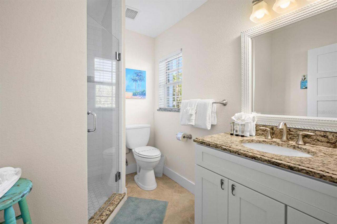 5608 Holmes Boulevard, Holmes Beach, FL 34217 Photo