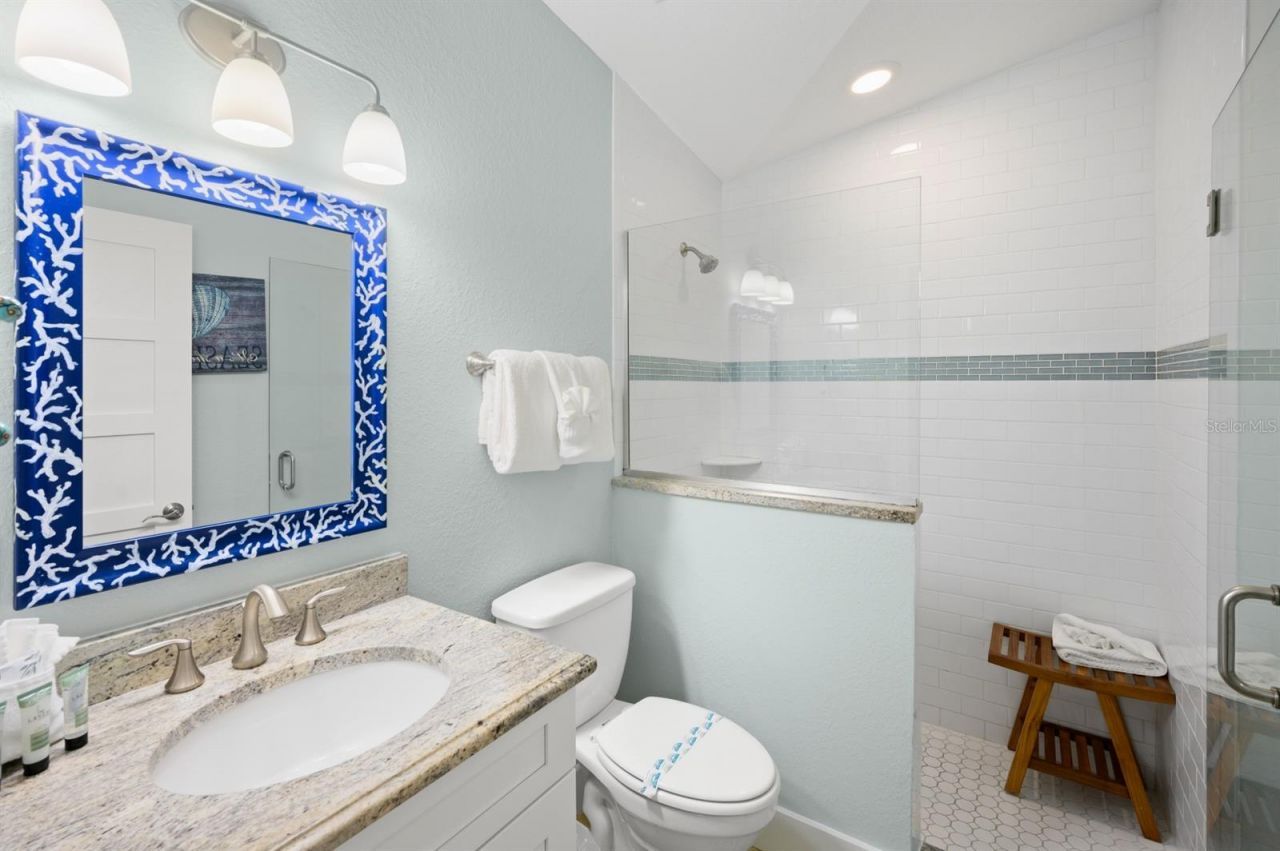 5608 Holmes Boulevard, Holmes Beach, FL 34217 Photo