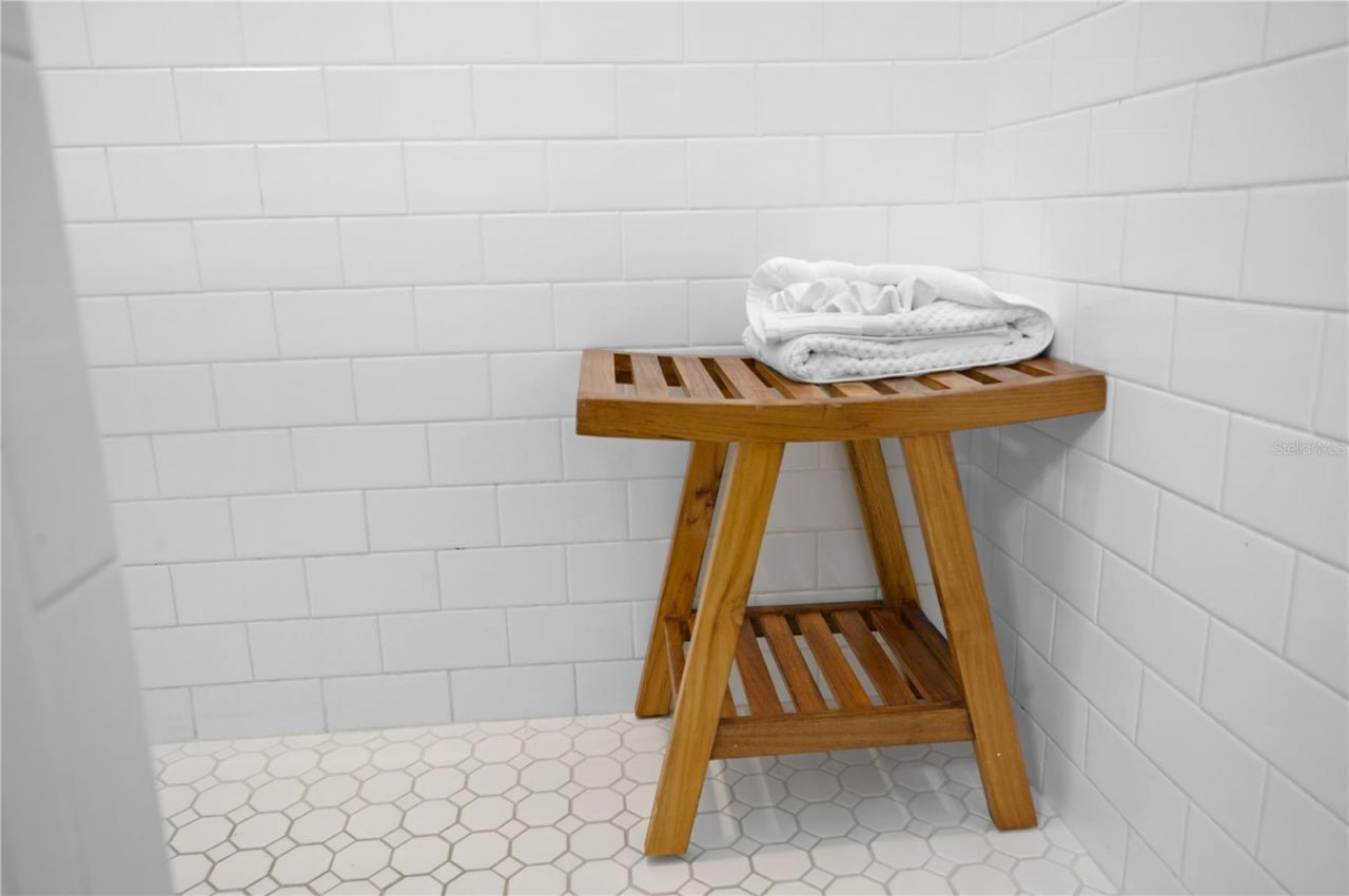 5608 Holmes Boulevard, Holmes Beach, FL 34217 Photo