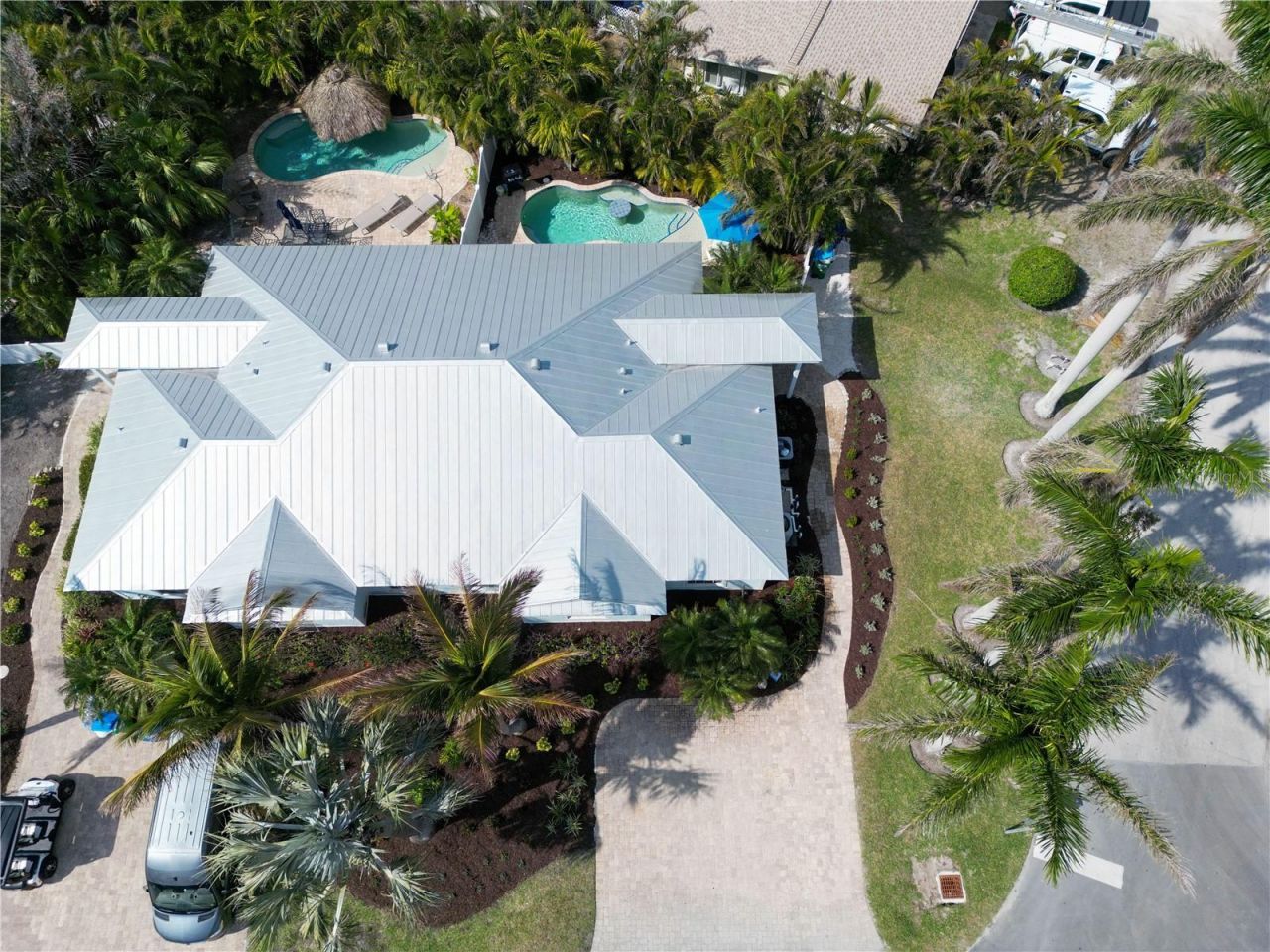 5608 Holmes Boulevard, Holmes Beach, FL 34217 Photo