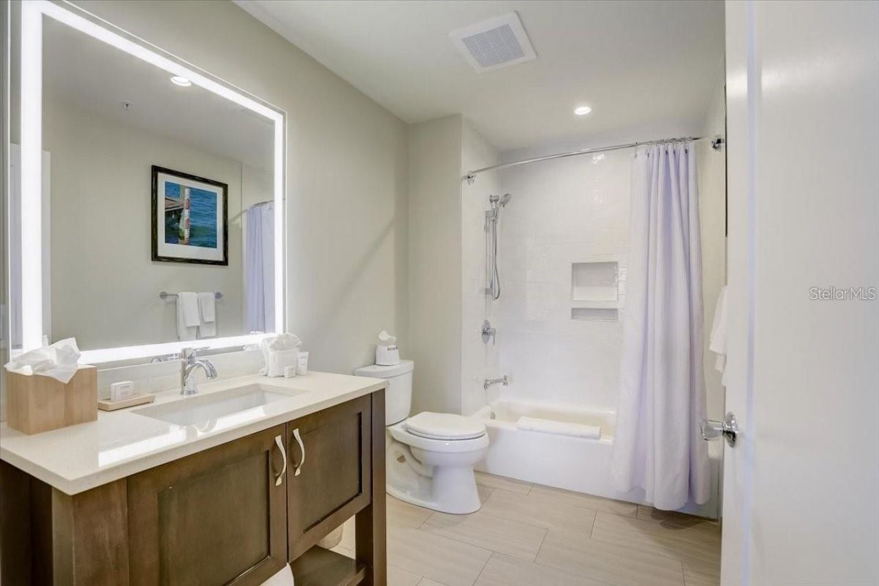 5325 Marina Drive, Unit 423, Holmes Beach, FL 34217 Photo