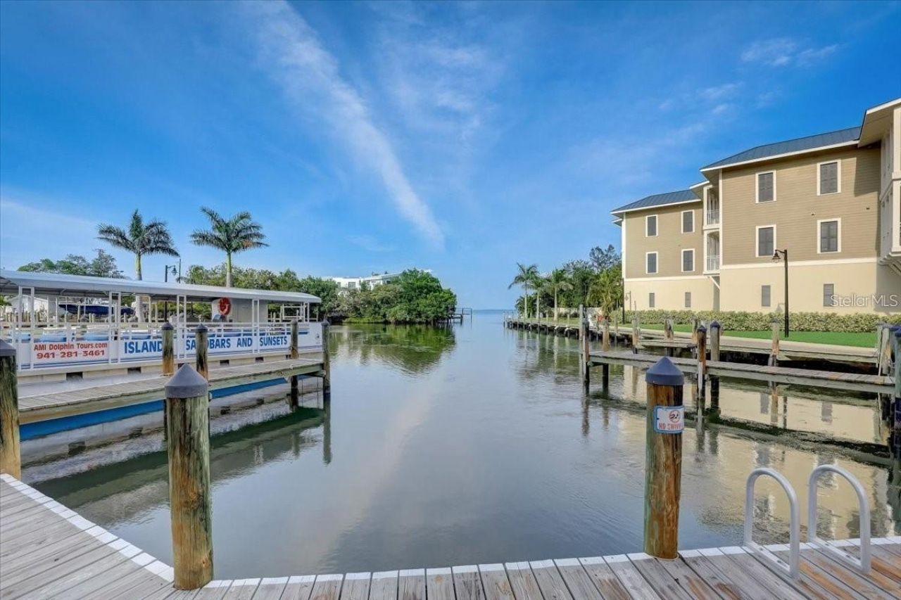 5325 Marina Drive, Unit 423, Holmes Beach, FL 34217 Photo