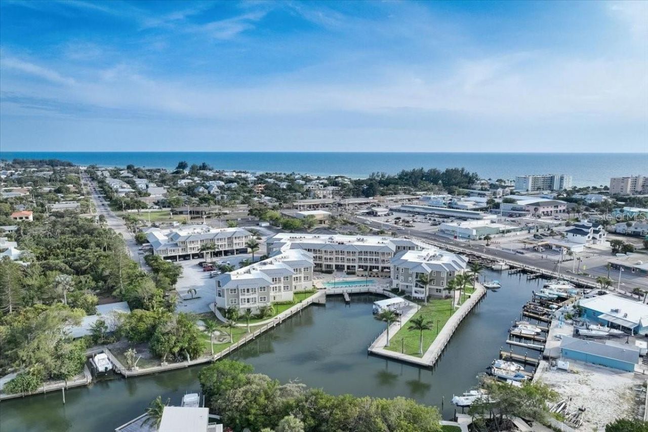 5325 Marina Drive, Unit 423, Holmes Beach, FL 34217 Photo