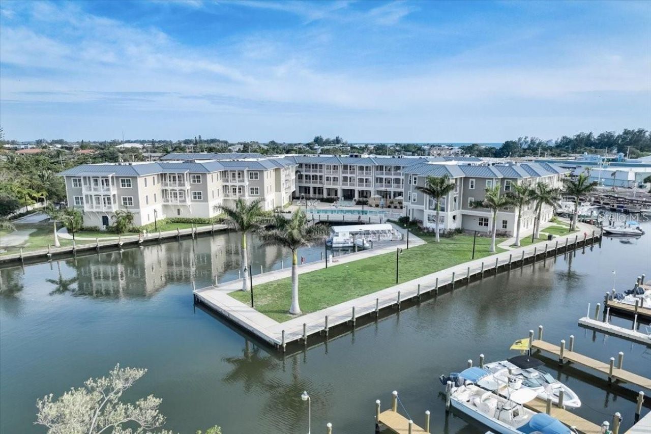 5325 Marina Drive, Unit 423, Holmes Beach, FL 34217 Photo