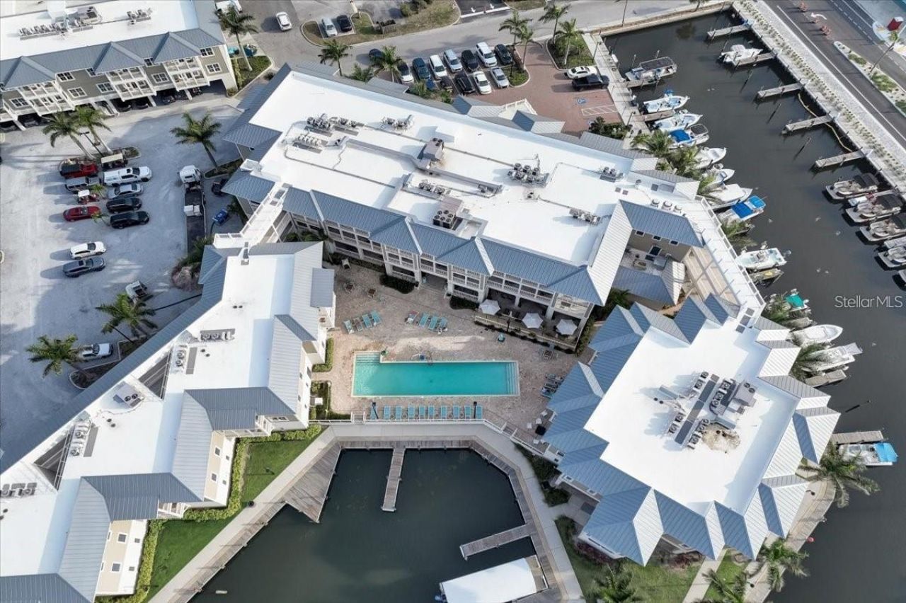 5325 Marina Drive, Unit 423, Holmes Beach, FL 34217 Photo